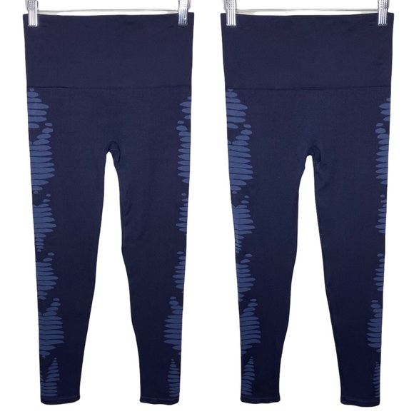 SPANX Aztec Stripe Seamless Leggings in Pure Navy size XL - Picture 7 of 7